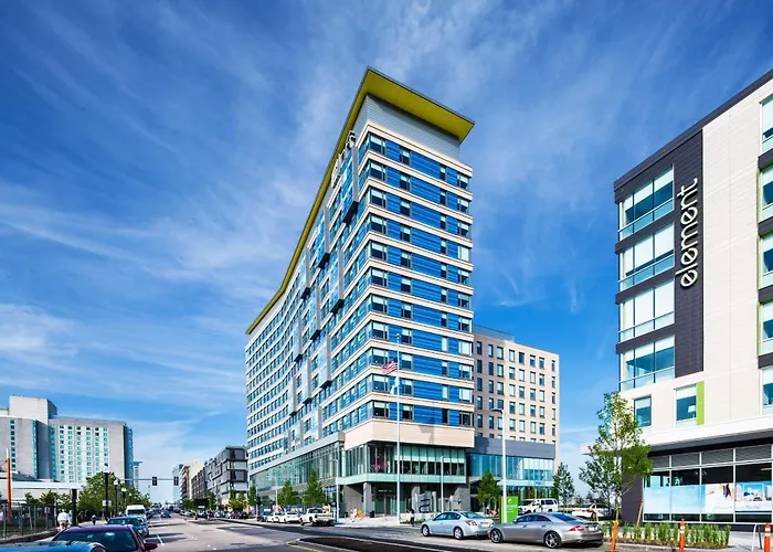 Aloft By Marriott Boston Seaport District Hotel